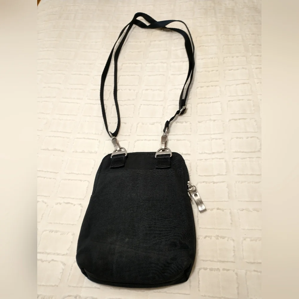 Baggallini Black Take Two Bryant Crossbody with Adjustable Strap, RFID-protected